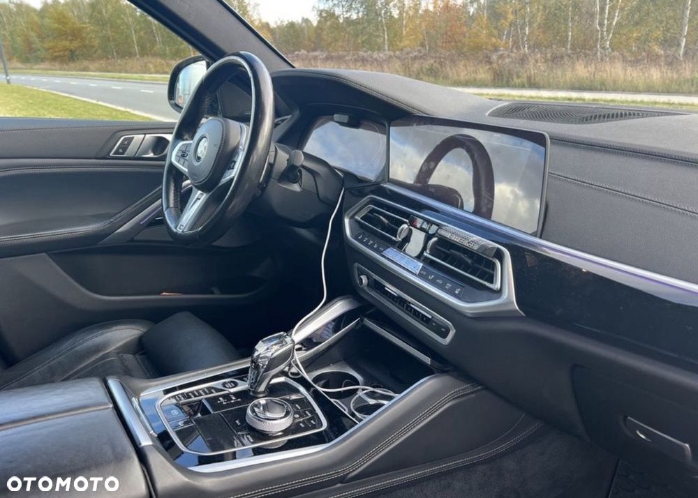 BMW X6M - 11