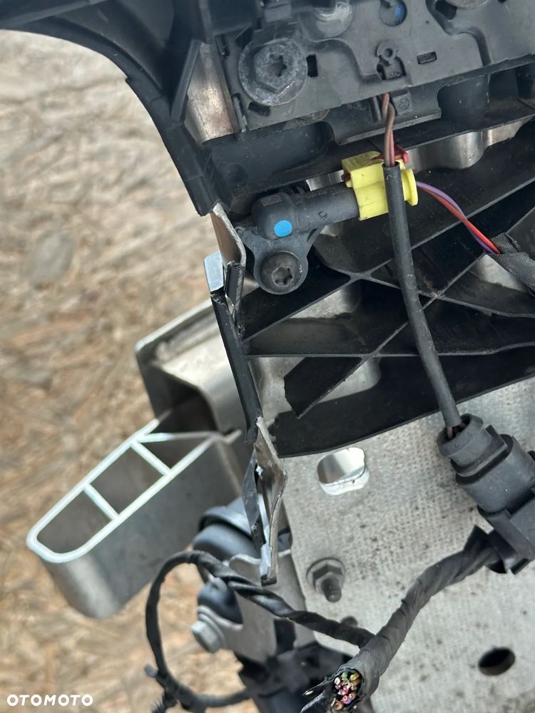 PAS PRZEDNI AUDI A5 B9 F5 21' 40TFSI 2.0 TFSI - 7