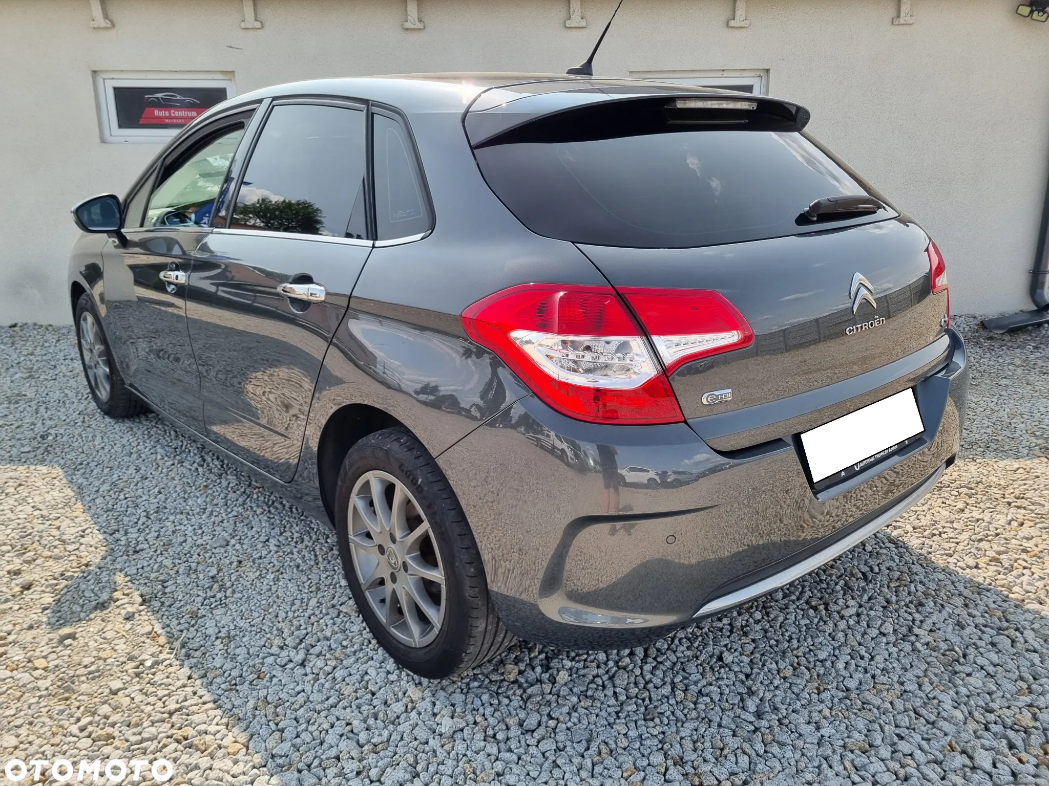 Citroën C4 e-HDi 115 Selection - 3
