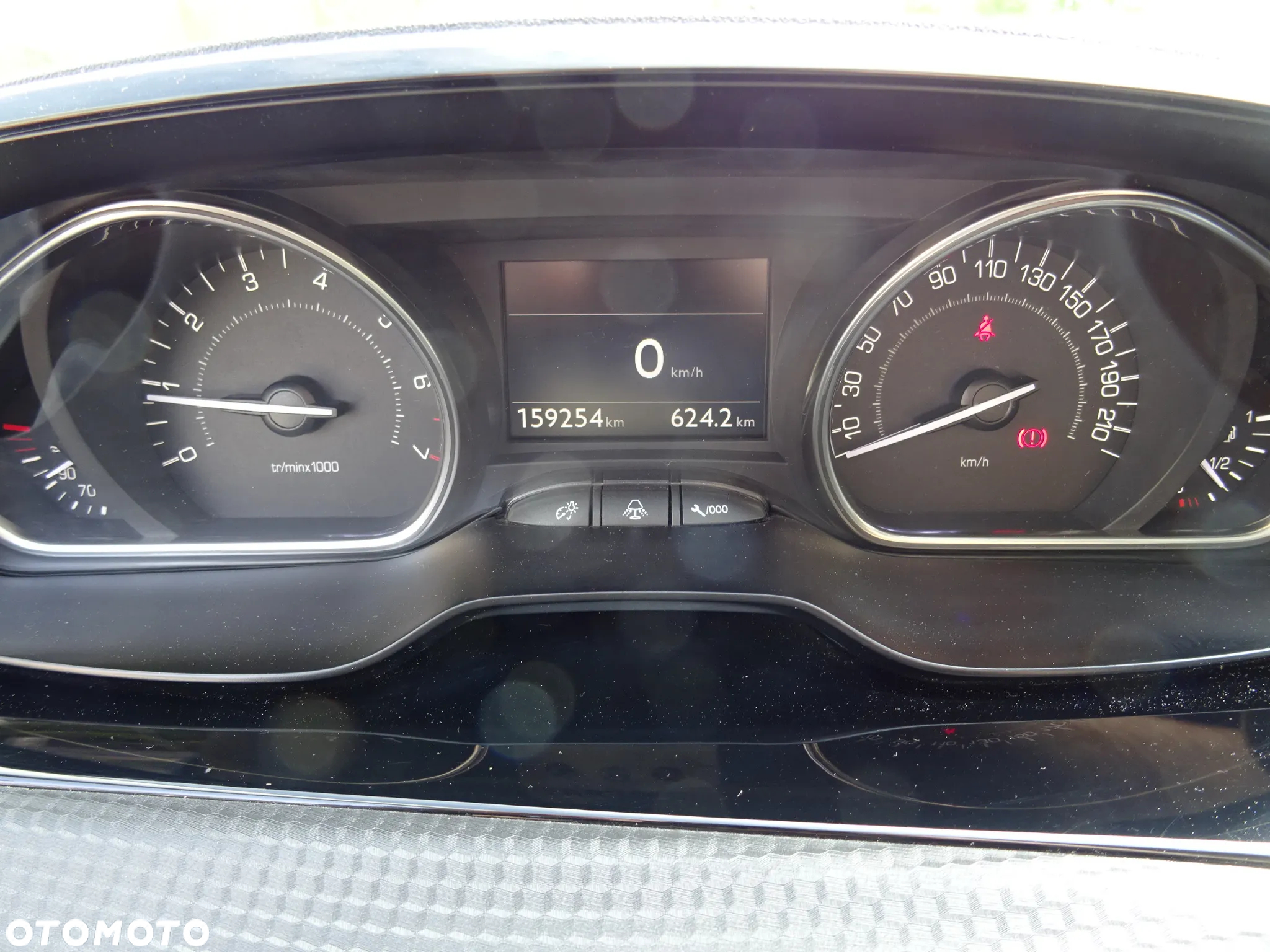 Peugeot 2008 1.2 Pure Tech GPF Allure S&S - 33