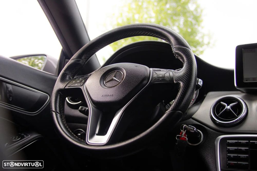 Mercedes-Benz CLA 220 CDI Urban Aut. - 61