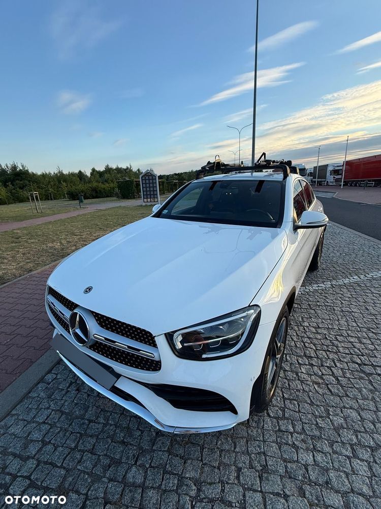 Mercedes-Benz GLC 200 4-Matic - 4