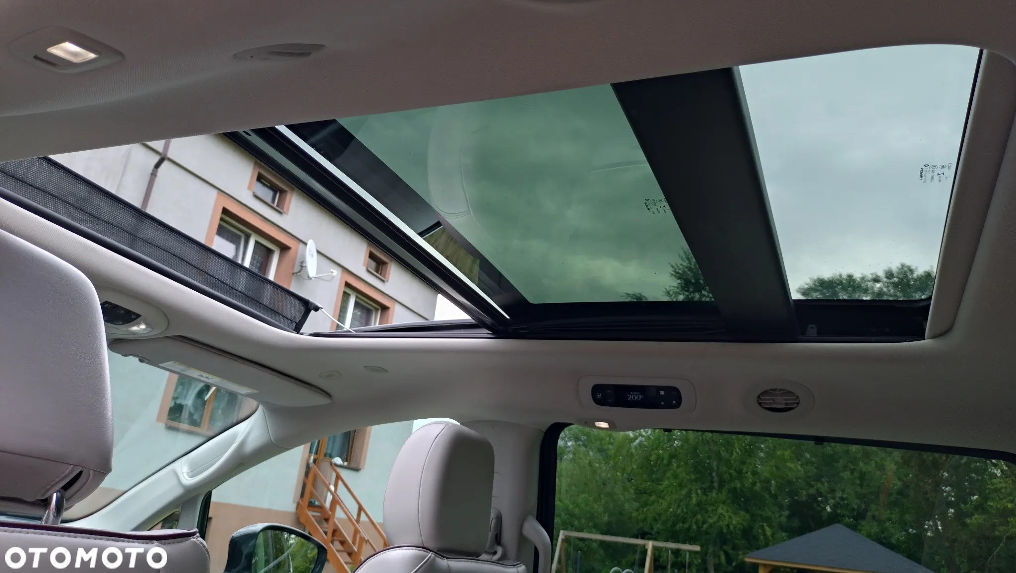 Chrysler Pacifica - 14