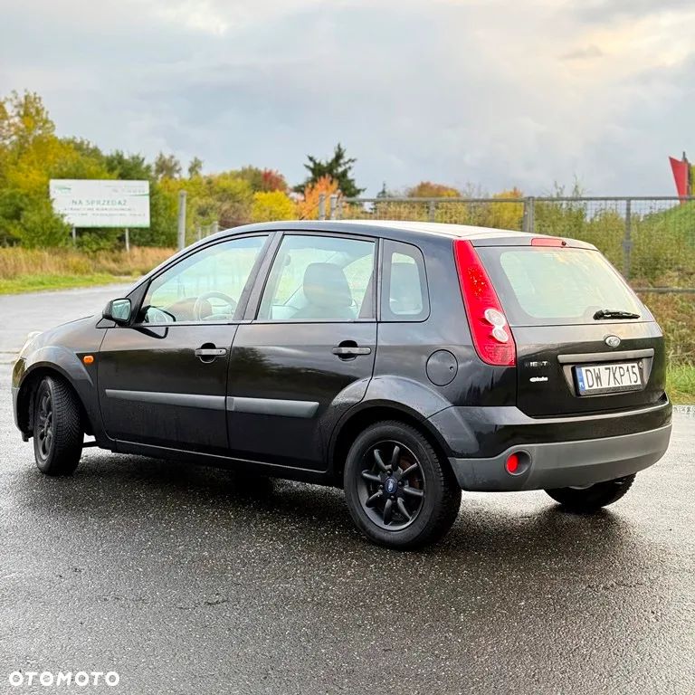 Ford Fiesta 1.3 Trend - 2