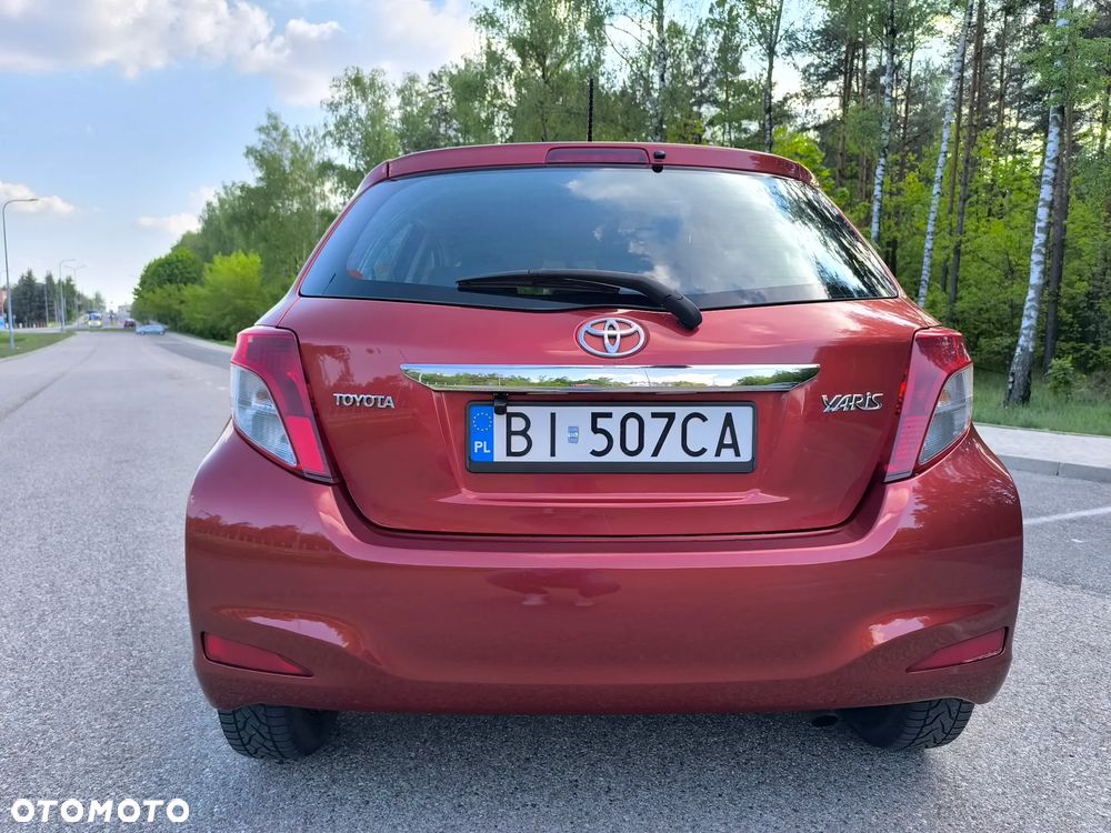 Toyota Yaris 1.4 D-4D Luna - 11