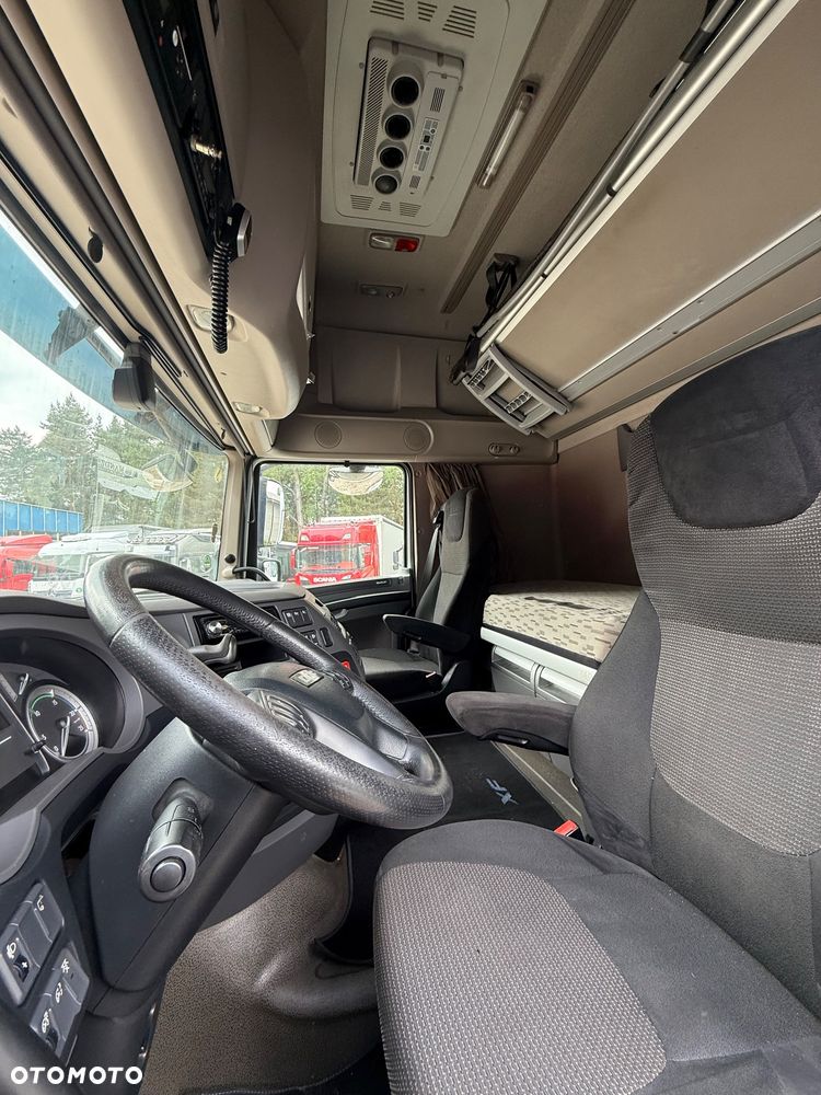 DAF XF460 SUPER SPACE CAB AUTOMAT STANDKLIMA LODÓWKA 2xALUTANK SPOJLERY SKÓRA LOW DECK MEGA EURO 6 2016r 960000km IGŁA - 3