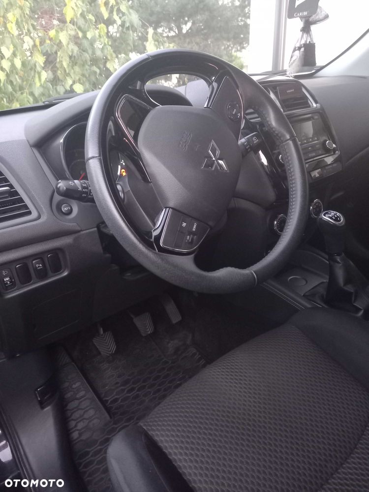 Mitsubishi ASX - 5