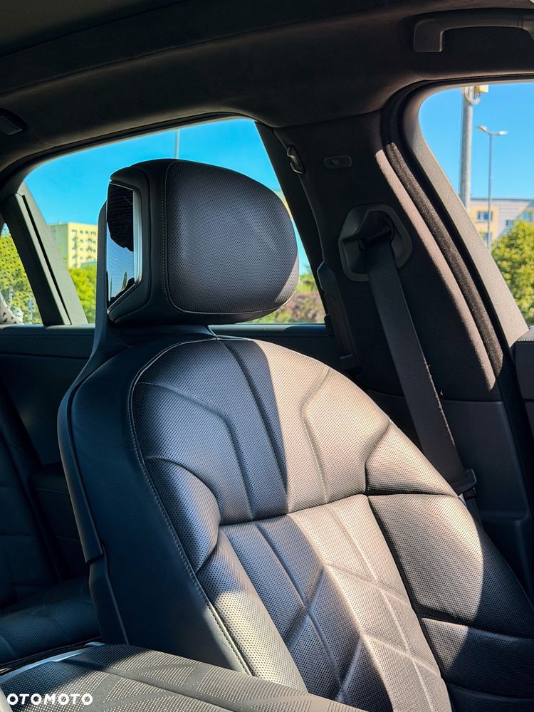 BMW Seria 7 730d xDrive mHEV - 10