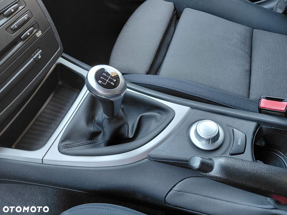 BMW Seria 1 - 21