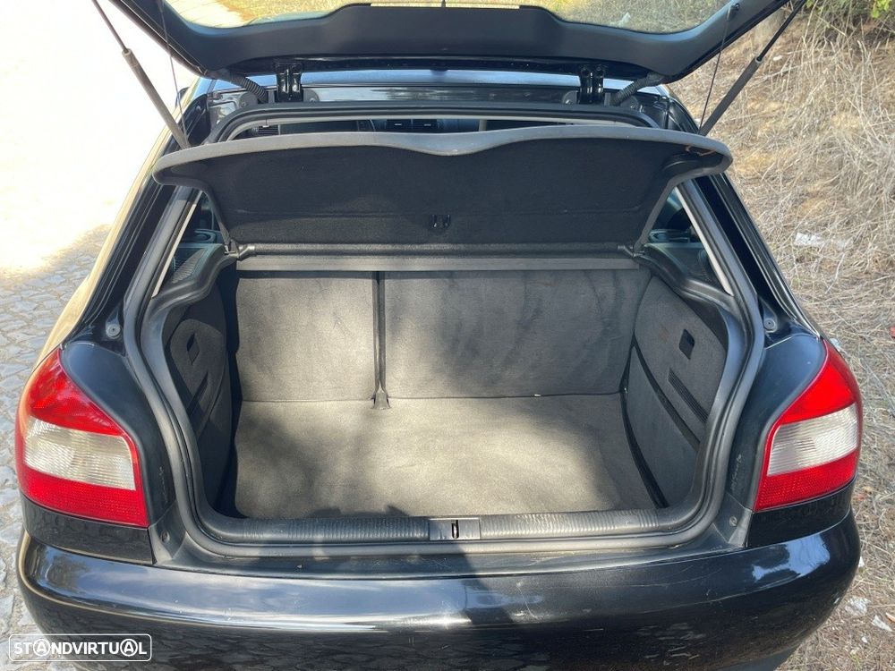 Audi A3 1.6 Attraction - 35