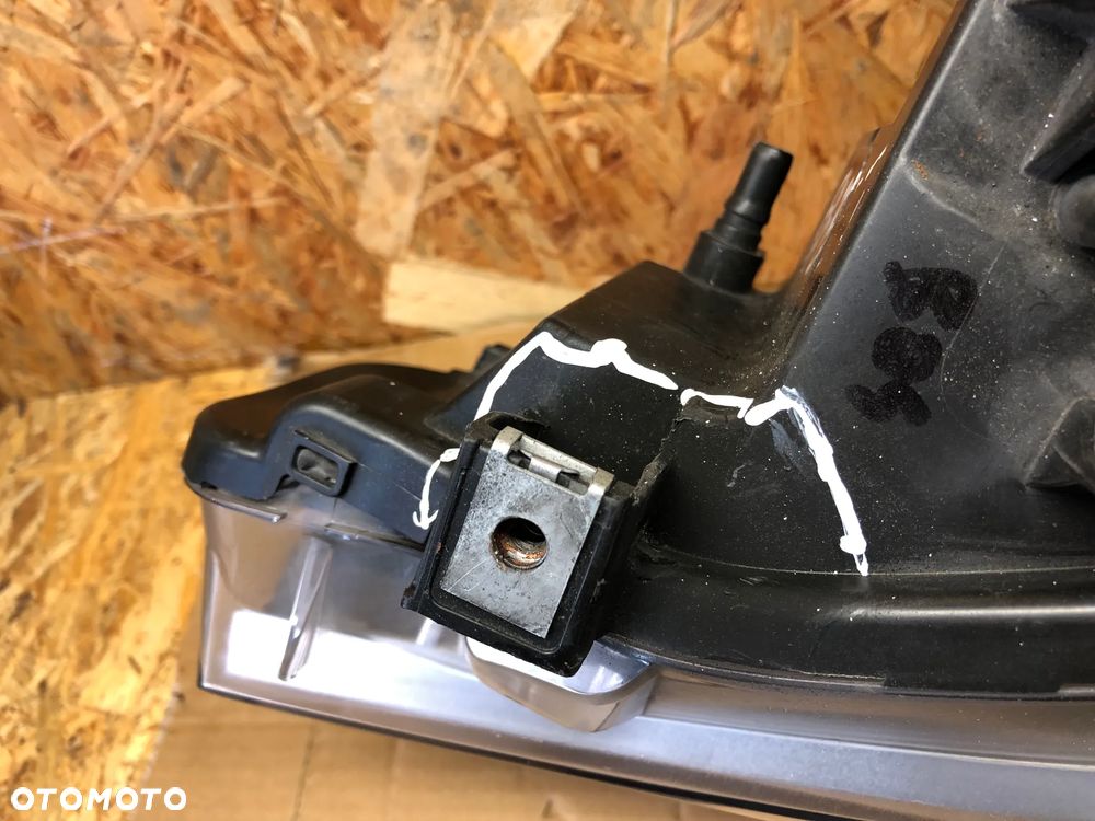 BMW 3 F30 F31 LEWA LAMPA PRZÓD EUROPA - 25