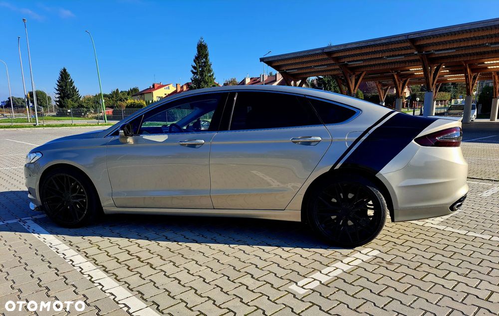 Ford Fusion 2.0 EcoBoost Titanium - 12