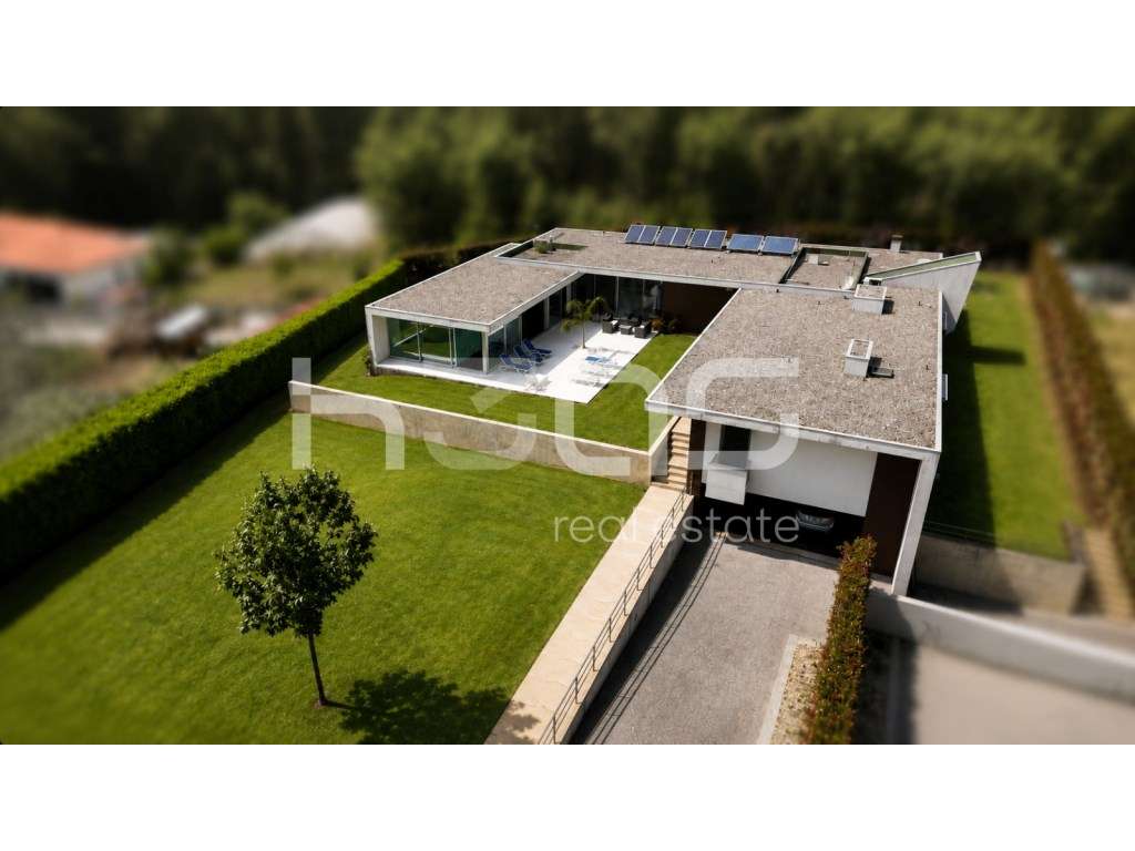 MORADIA T4 COM PISCINA INTERIOR - ONDE A NATUREZA MARCA PRESENÇA | ... - Grande imagem: 2/26