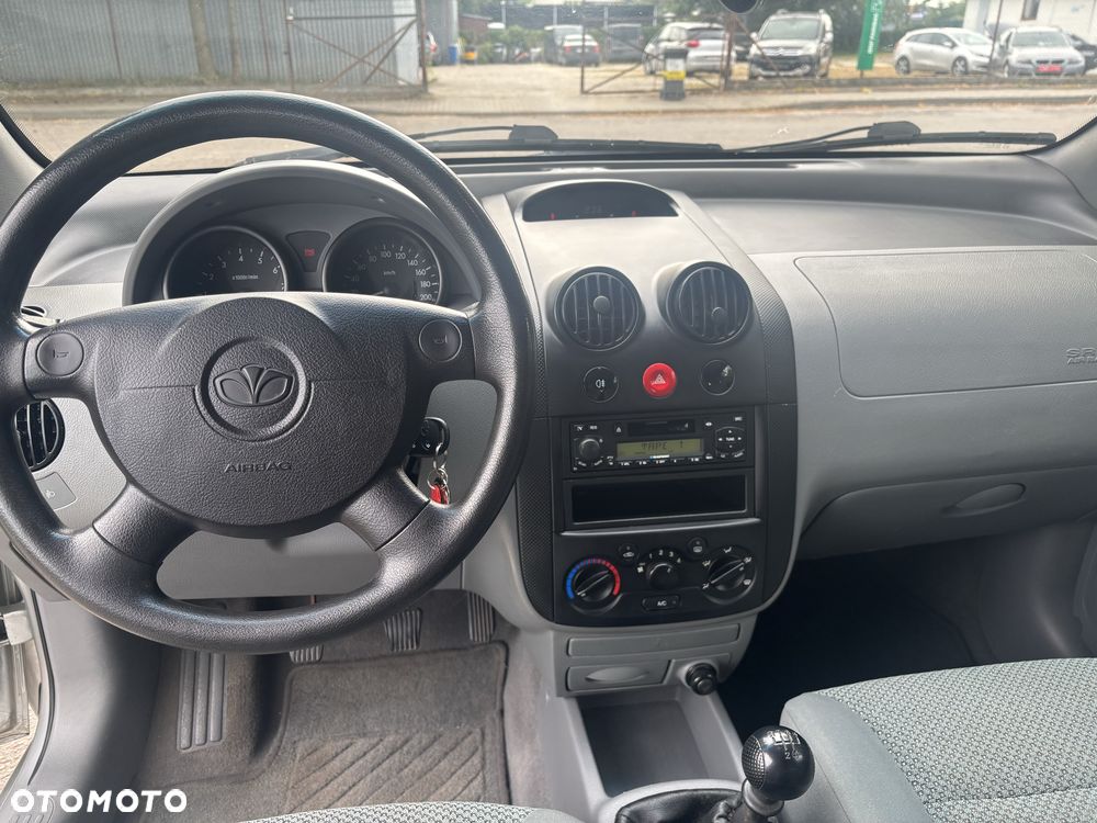Daewoo Kalos - 6