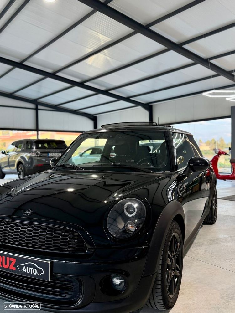 MINI 3 Portas Cooper D - 17