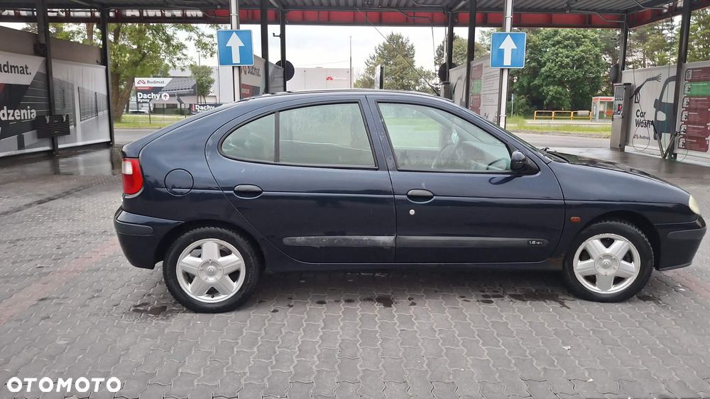Renault Megane 1.6 - 3