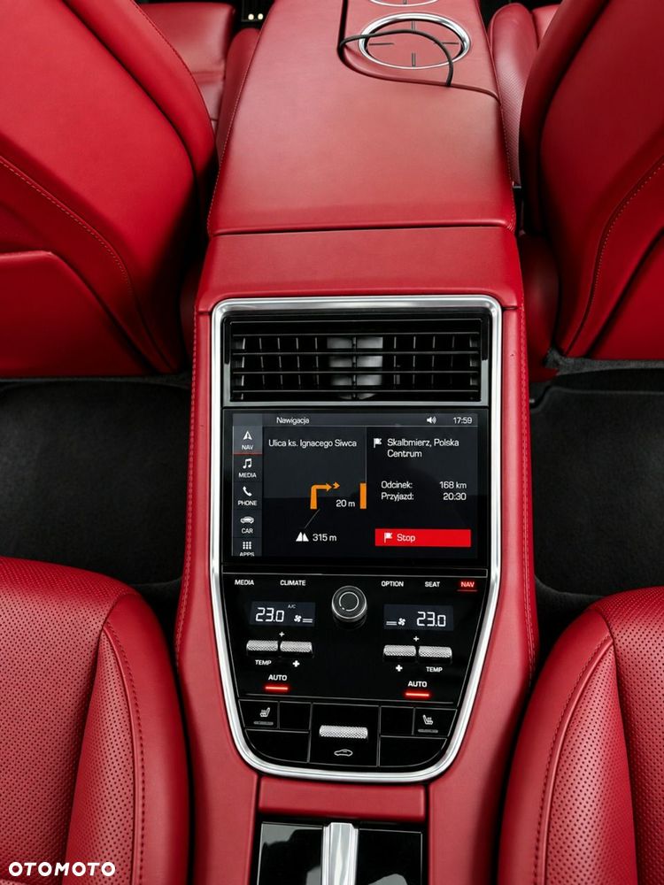 Porsche Panamera 4S Executive - 20