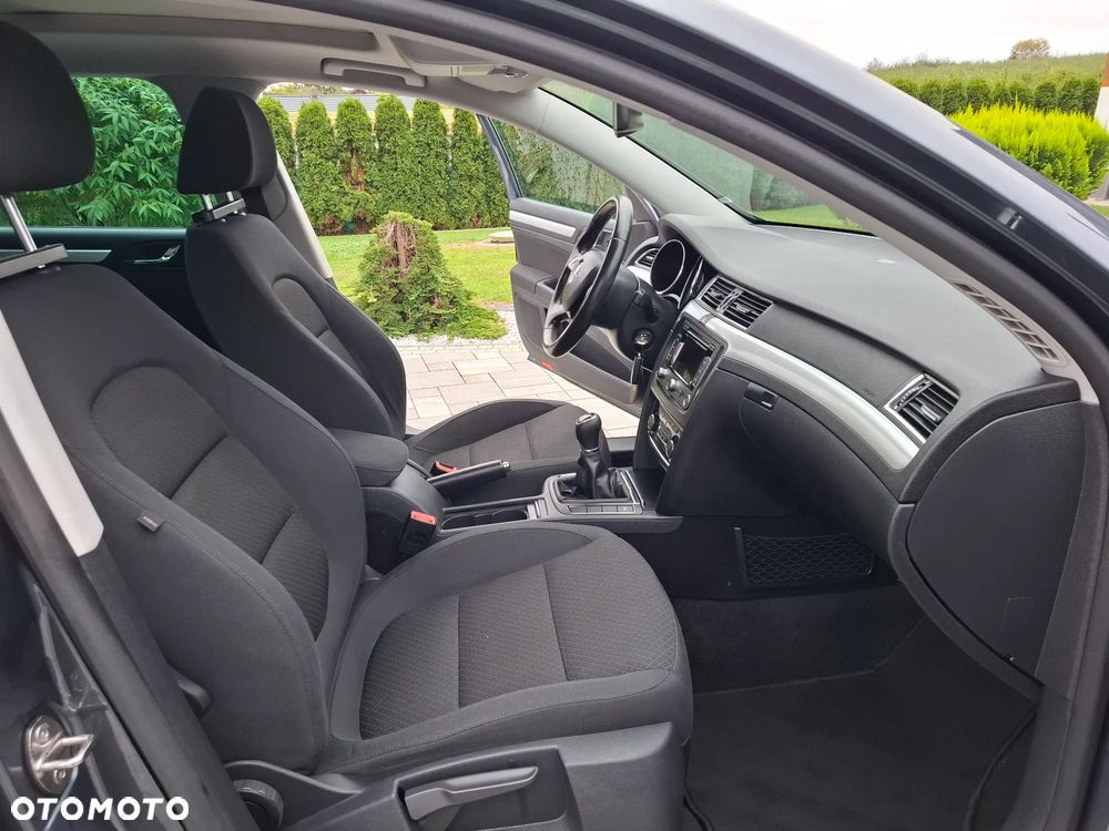 Skoda Superb 1.6 TDI GreenLine - 22
