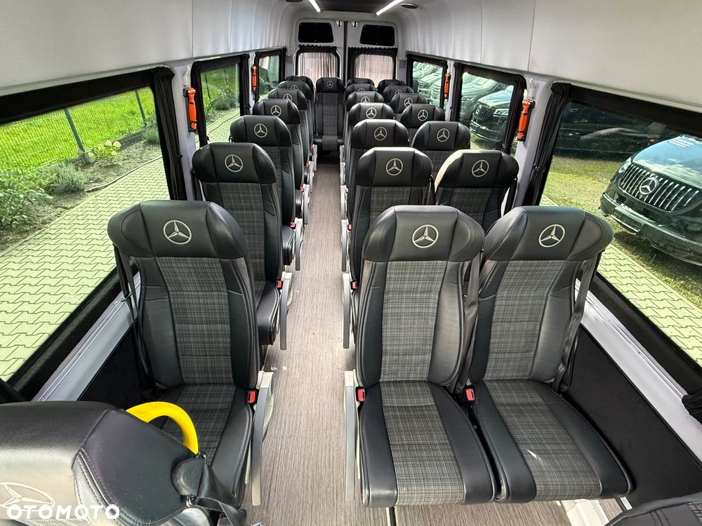 Mercedes-Benz Sprinter 516 24 miejsca - 18