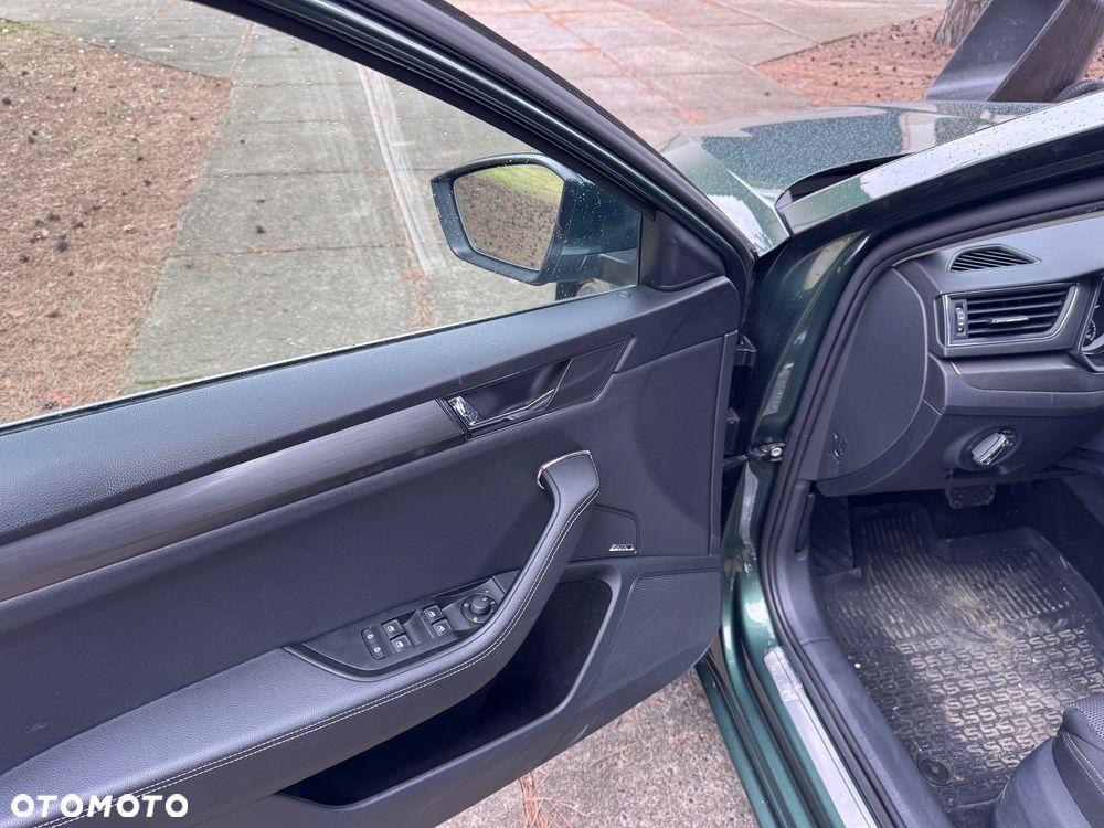 Skoda Superb 2.0 TSI Style DSG - 24