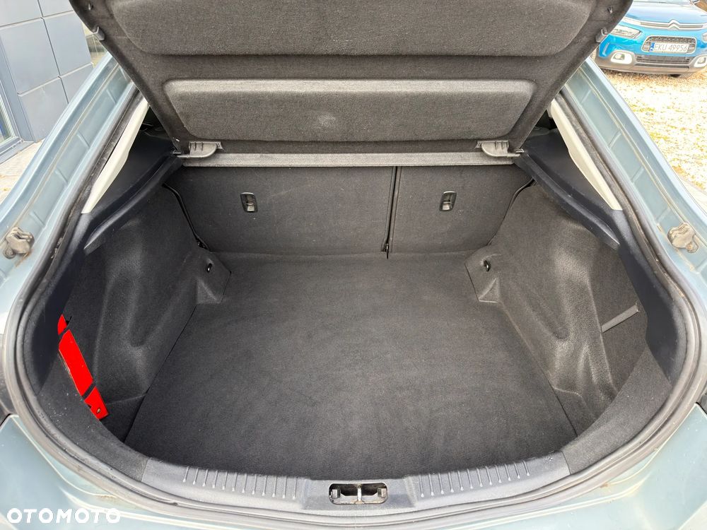 Ford Mondeo 2.0 Ghia - 26