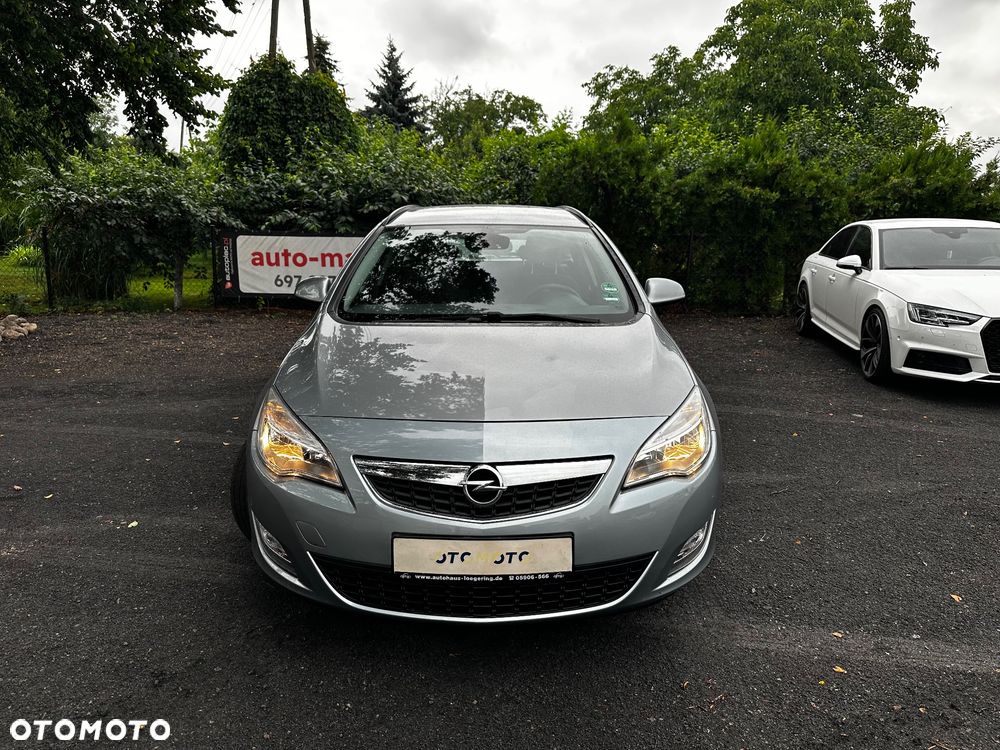 Opel Astra 1.4 150 Jahre - 3