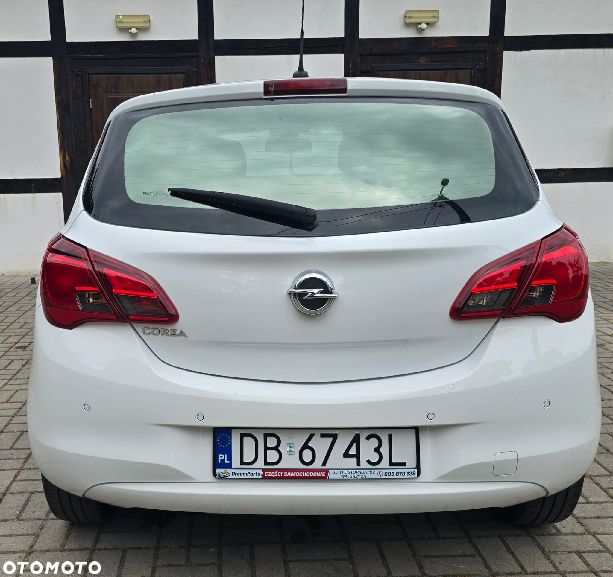 Opel Corsa 1.2 16V Enjoy - 10