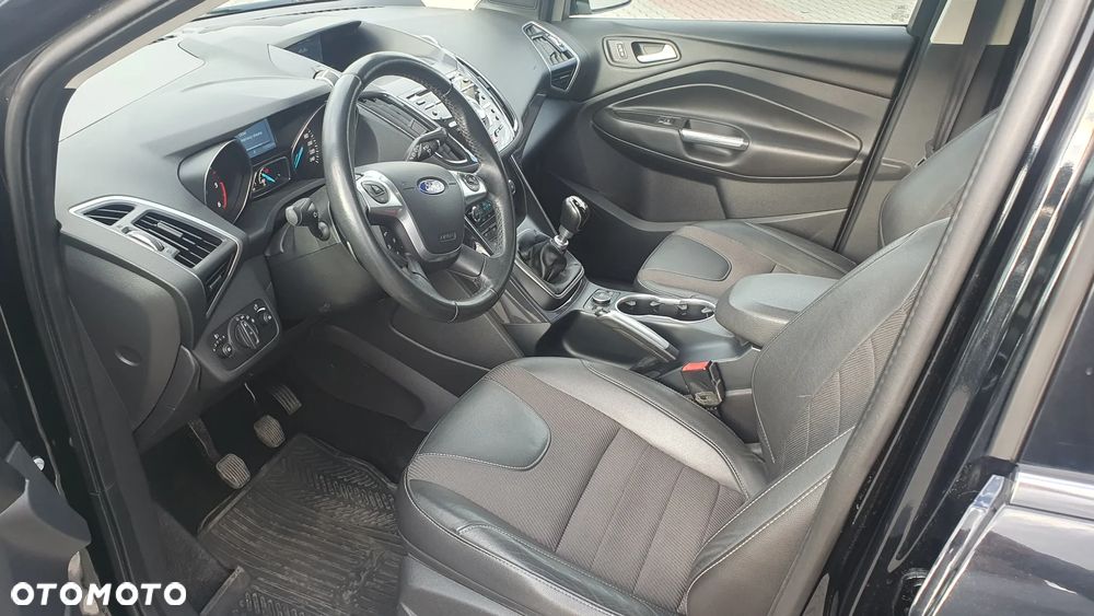 Ford Kuga 2.0 TDCi 4x4 Titanium - 12