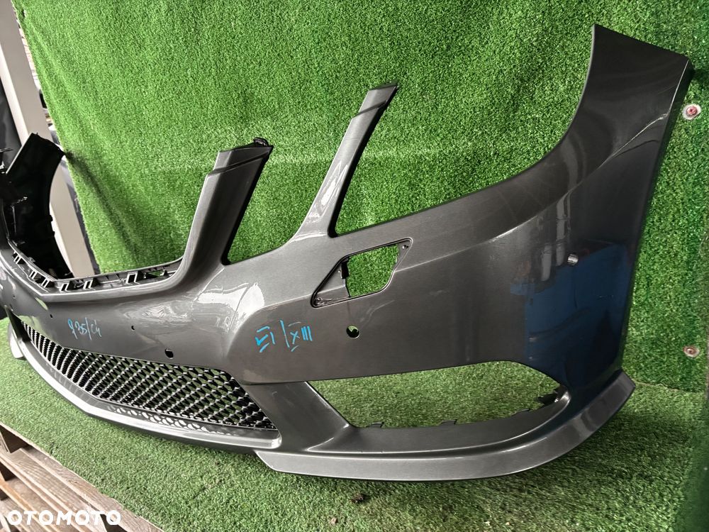 Mercedes W212 AMG  zderzak przedni - 2