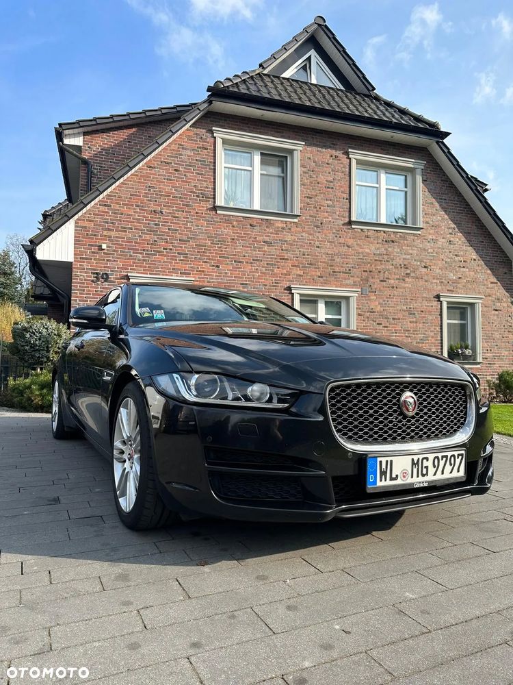Jaguar XE 20d AWD Prestige - 19