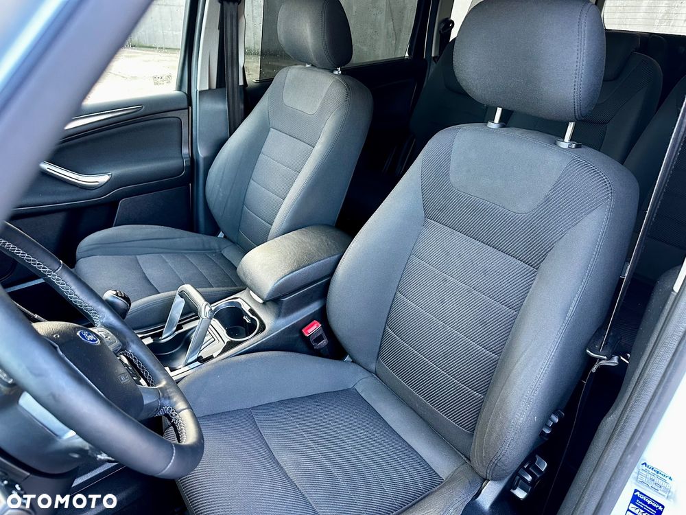 Ford Galaxy 2.0 TDCi DPF Titanium - 31