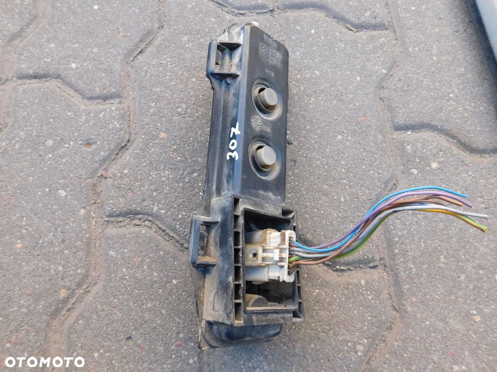 lampa tylna wkład oprawka PEUGEOT 307 KOMBI BRAK