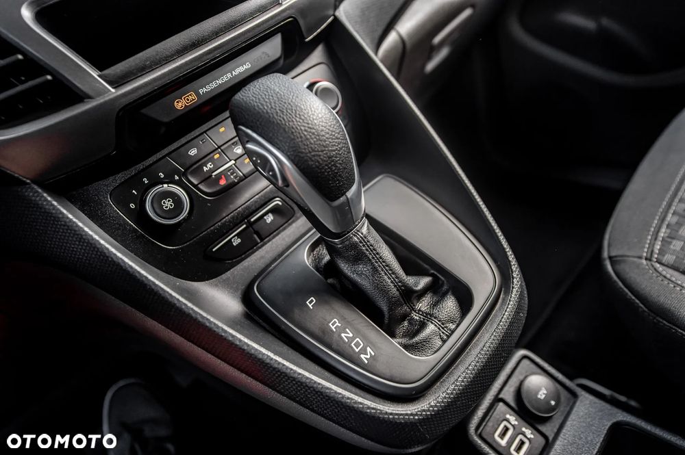 Ford Tourneo Connect Gr 1.5 EcoBlue Titanium PowerShift - 29