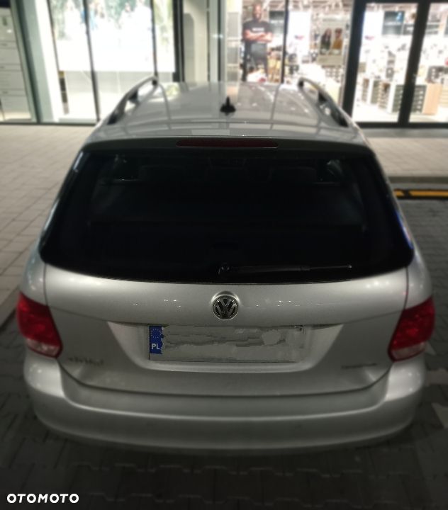 Volkswagen Golf 1.9 TDI DPF Trendline BlueMotion - 5