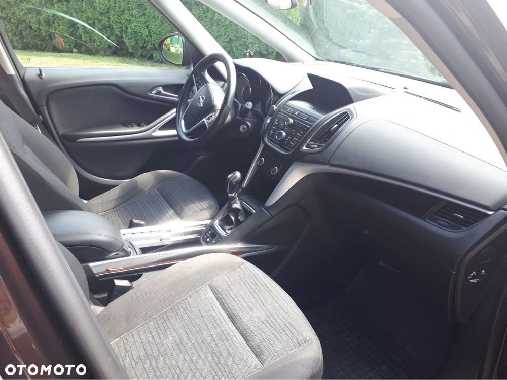 Opel Zafira - 24