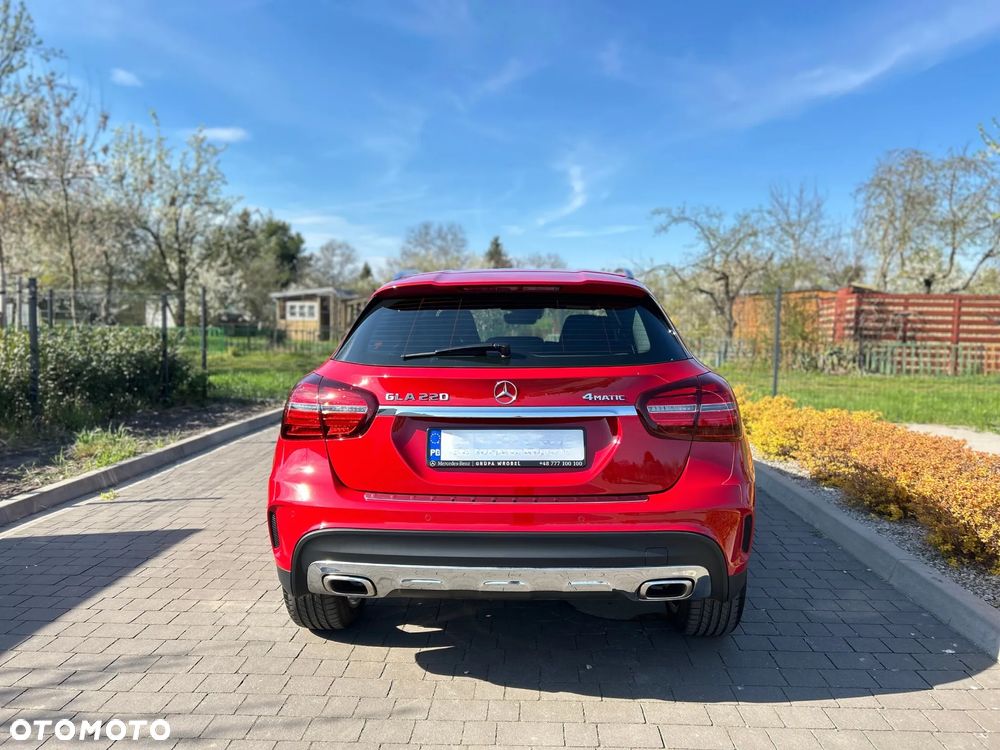 Mercedes-Benz GLA 220 4-Matic - 7