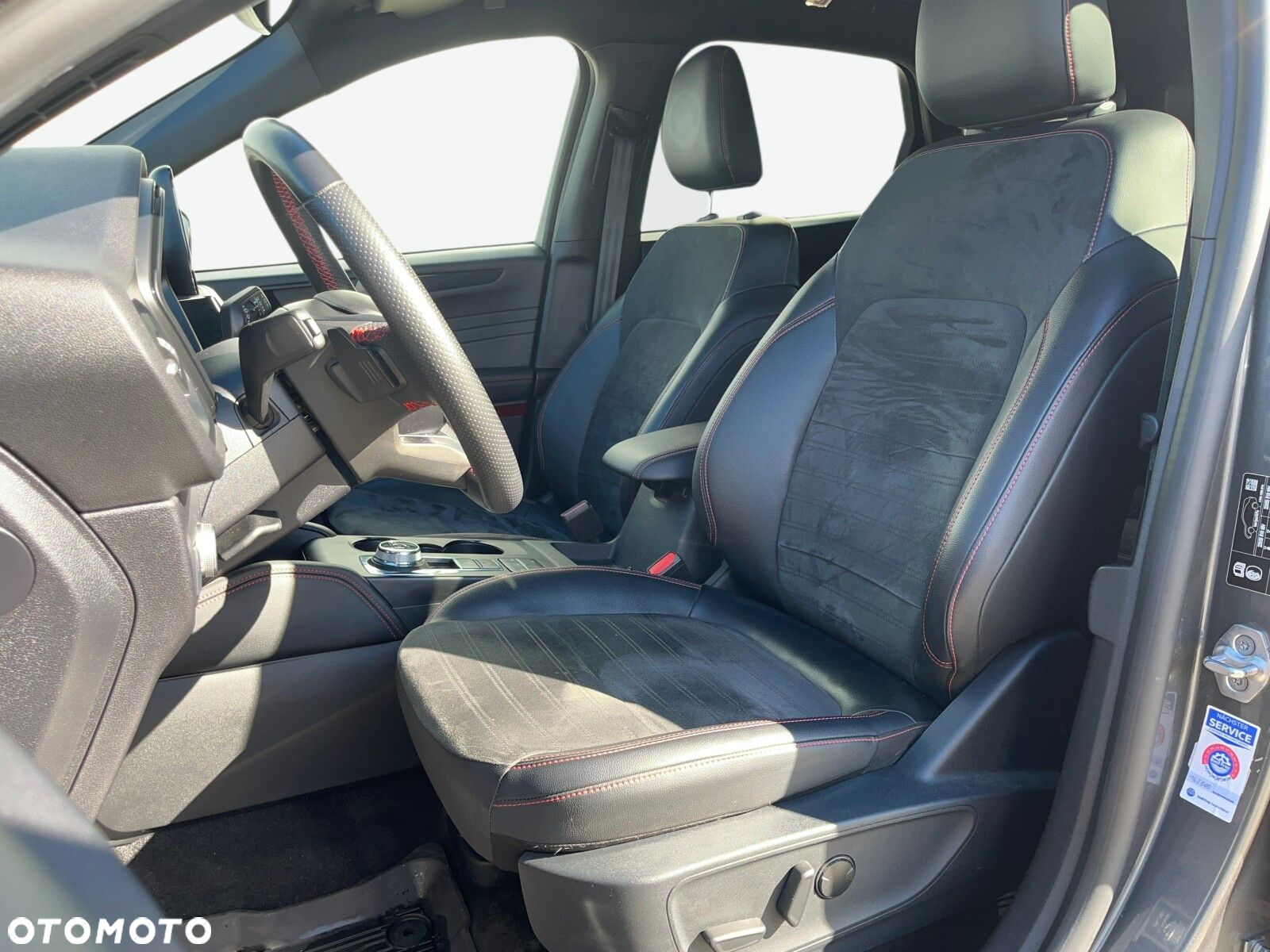 Ford Kuga - 10
