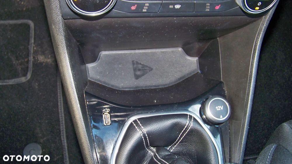 Ford Fiesta 1.1 S&S TITANIUM - 25