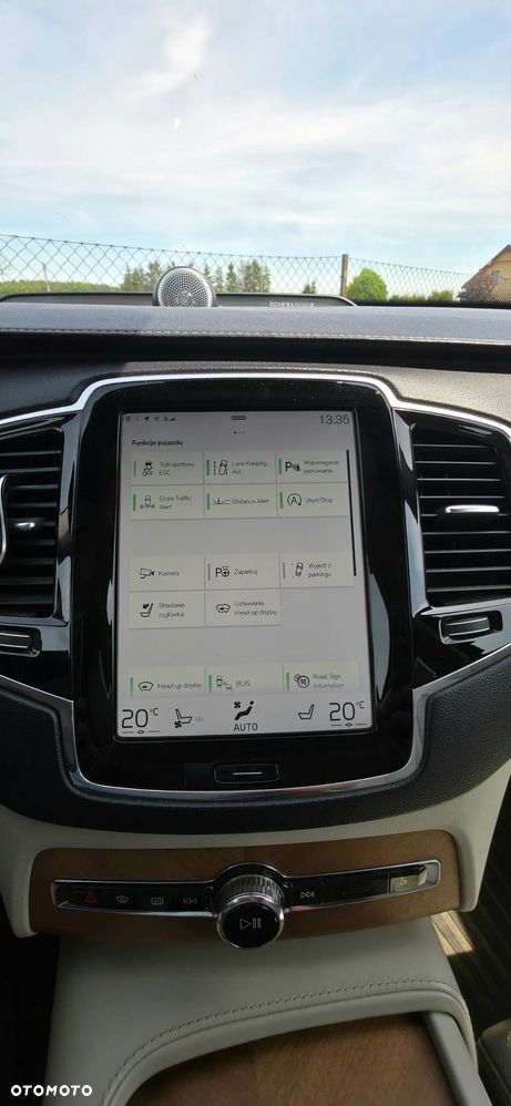 Volvo XC 90 - 16