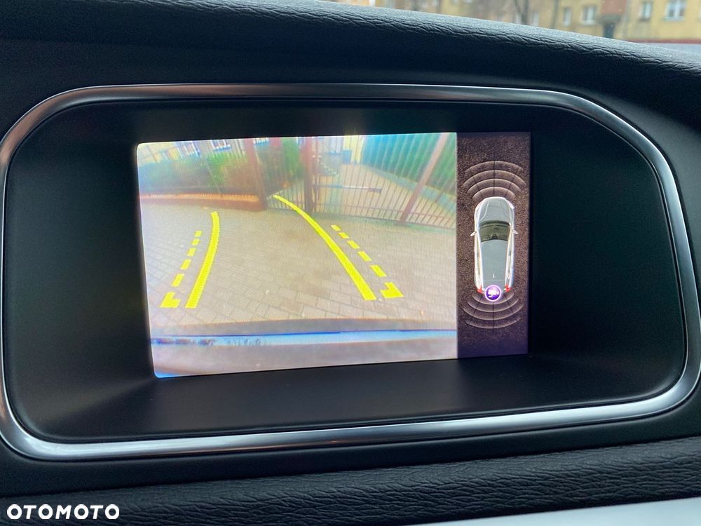 Volvo V40 D3 Geartronic RDesign - 5