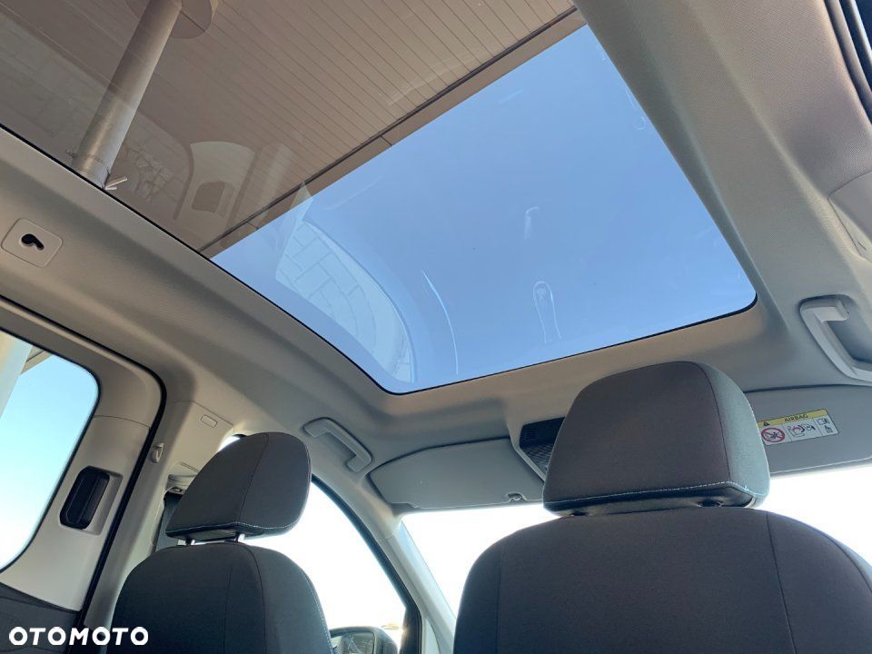 Ford Tourneo Connect - 18