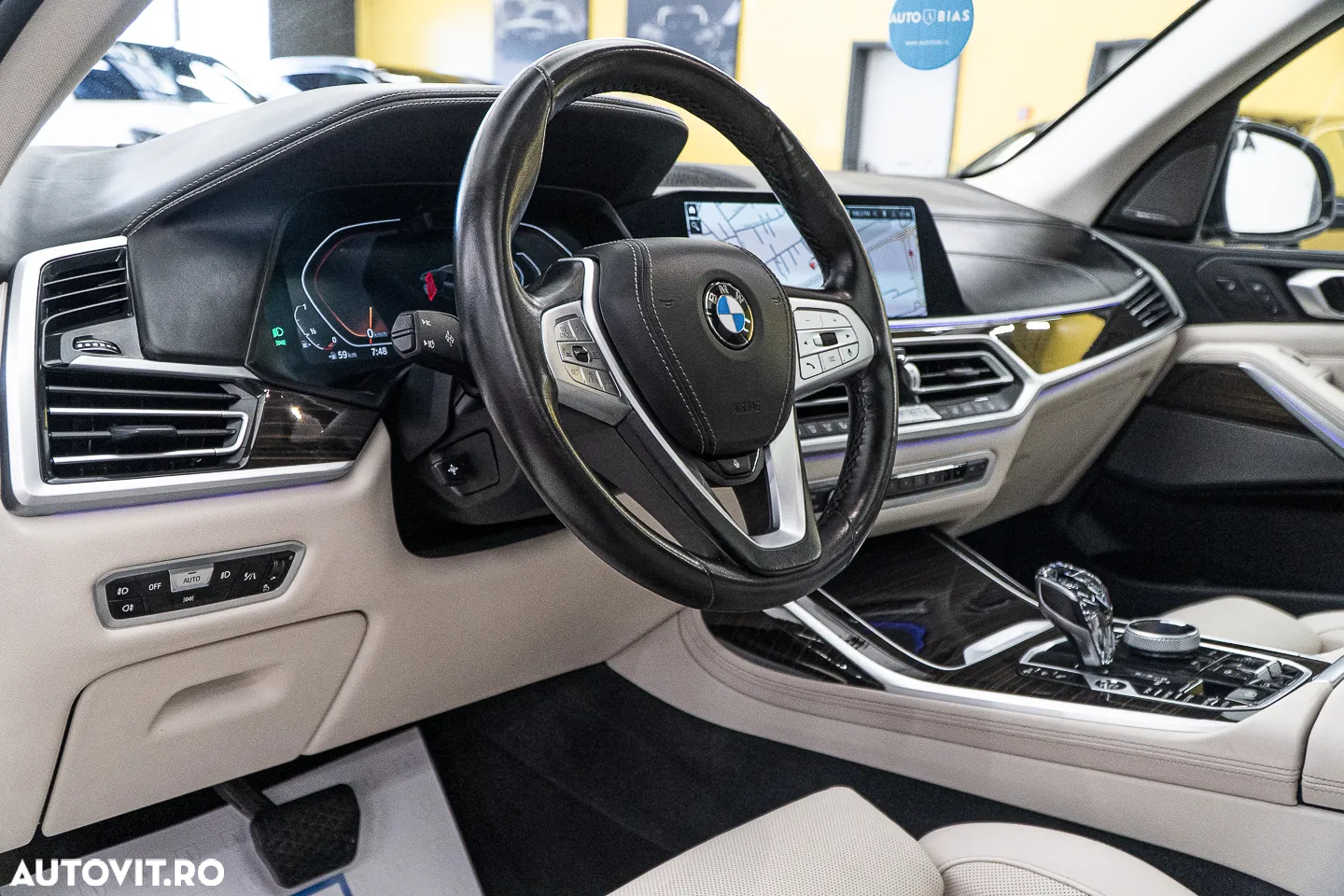 BMW X7 xDrive40i - 27