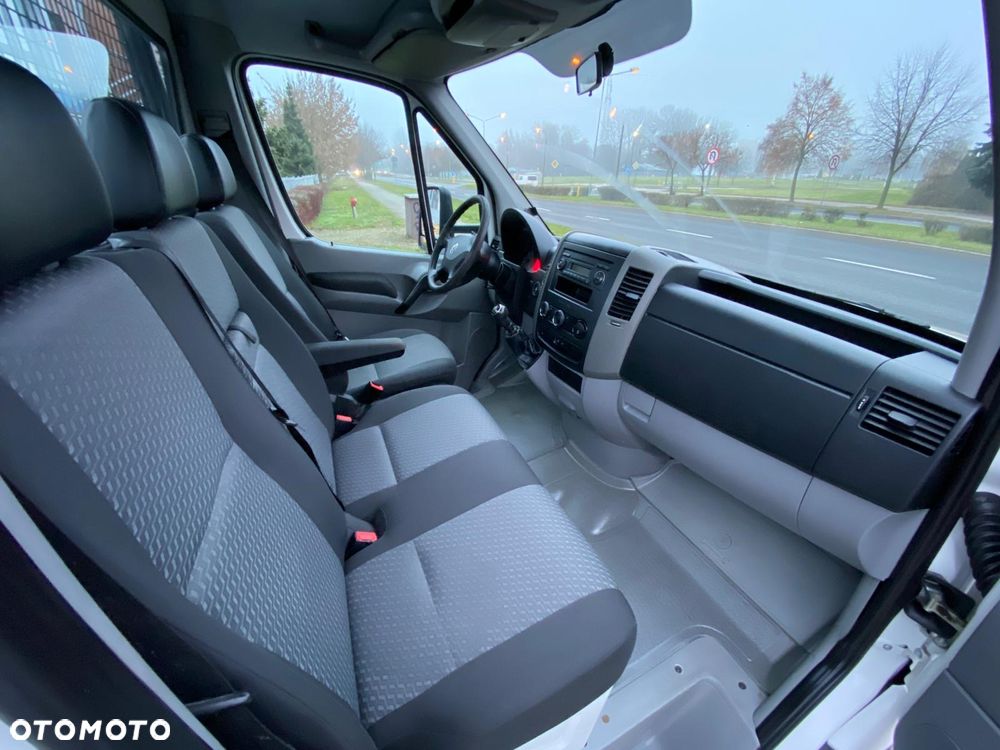 Volkswagen CRAFTER 2,0 TDI 136KM SKRZYNIOWY 350x215 KLIMATYZACJA - 39