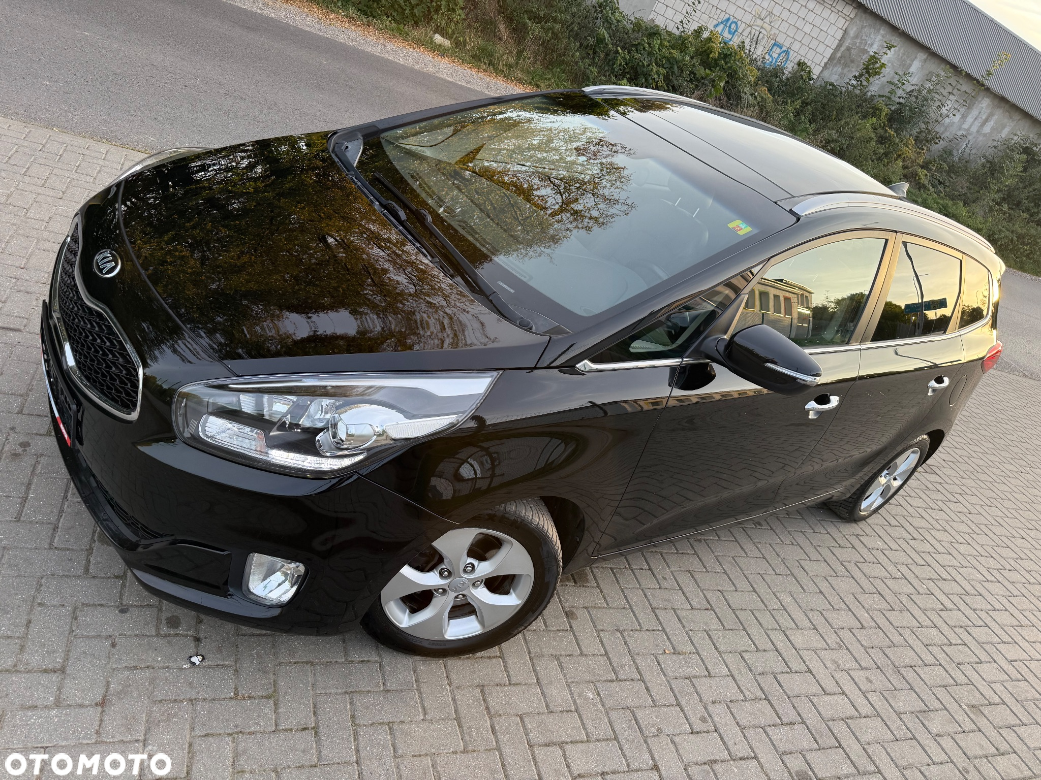 Kia Carens 1.7 CRDi XL 7os - 8