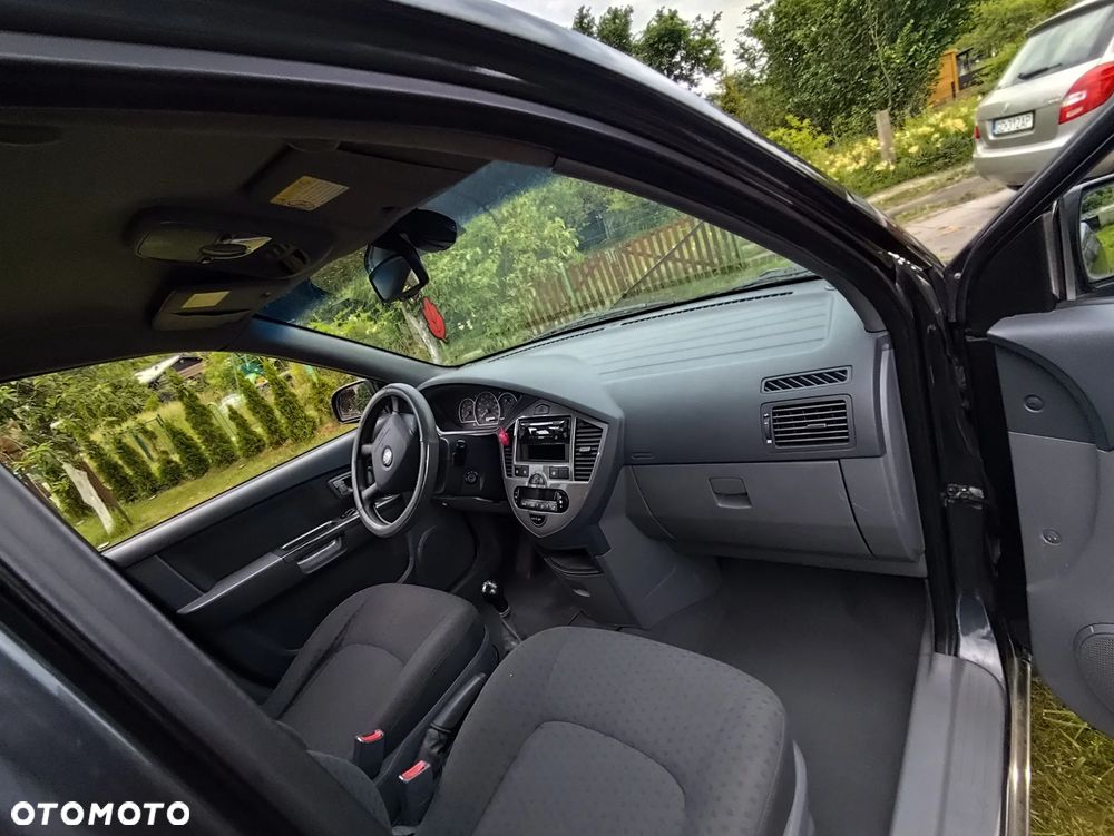 Kia Carens 2.0 CRDi EX - 22
