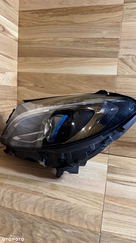 LAMPA PRZEDNIA LEWA MERCEDES W205 - 3