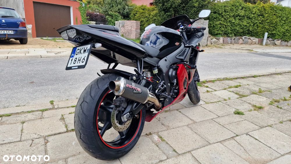 Yamaha R6 - 4
