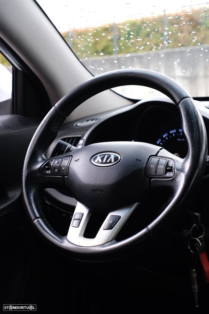 Kia Sportage 2.0 CRDI TX - 18