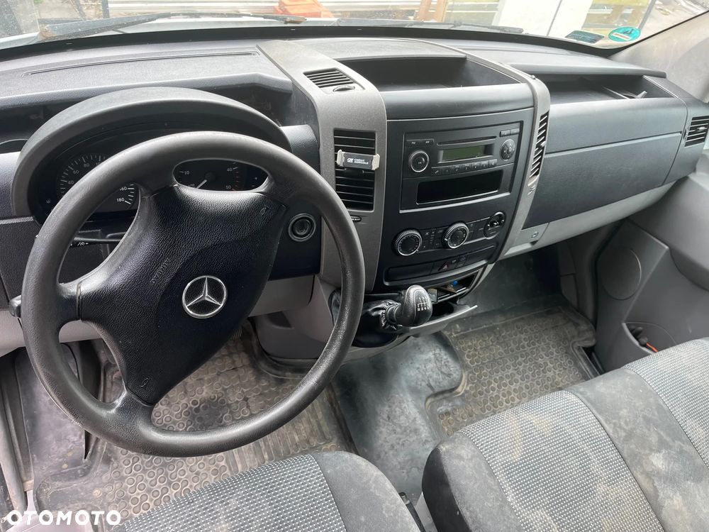 Mercedes-Benz Sprinter - 8