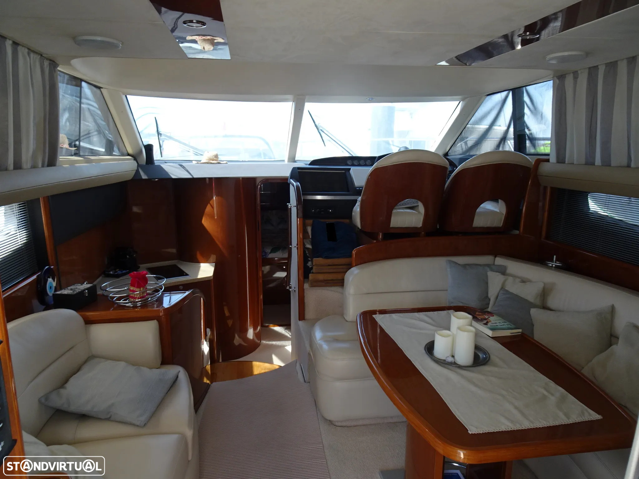 Princess 42 - 21